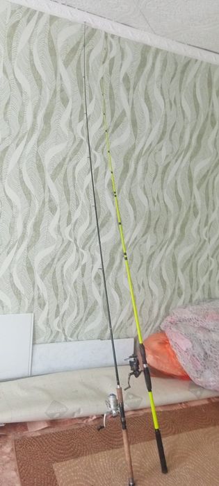 Продам Спиннинг с катушкой