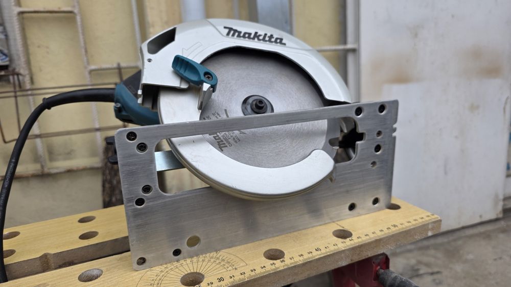 Makita HS7601 Циркуляр