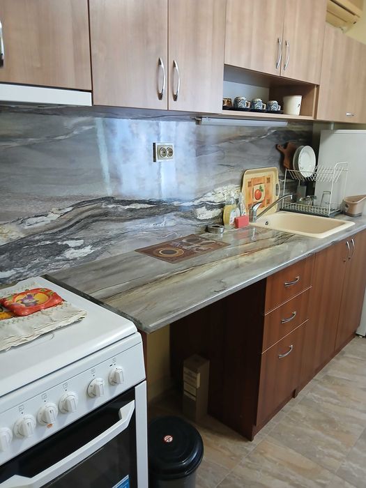 Дава се под наем Двустаен апартамент в Плевен, Идеален център - 70 кв.м за 357 € - Снимка #4