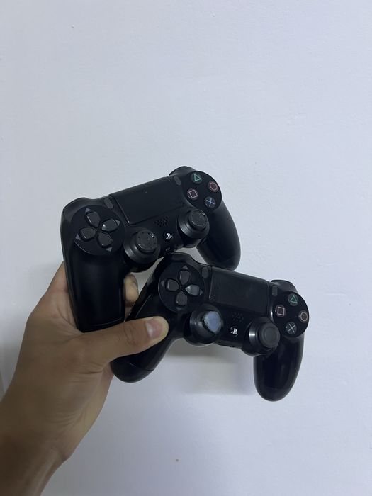 Продам PlayStation 4 Fat