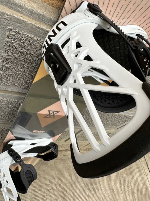placa noua snowboard easy huntress L142cm
