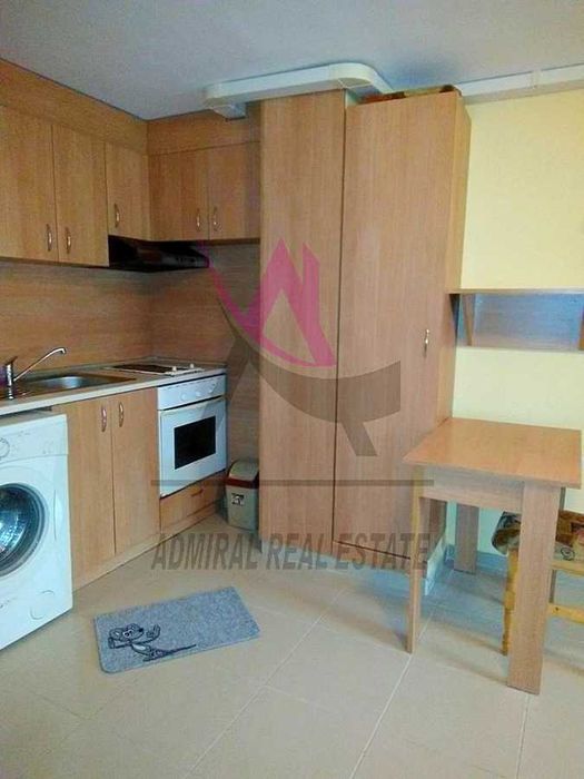 Дава се под наем Едностаен апартамент в Варна, Базар Левски - 27 кв.м за 250 € - Снимка #1