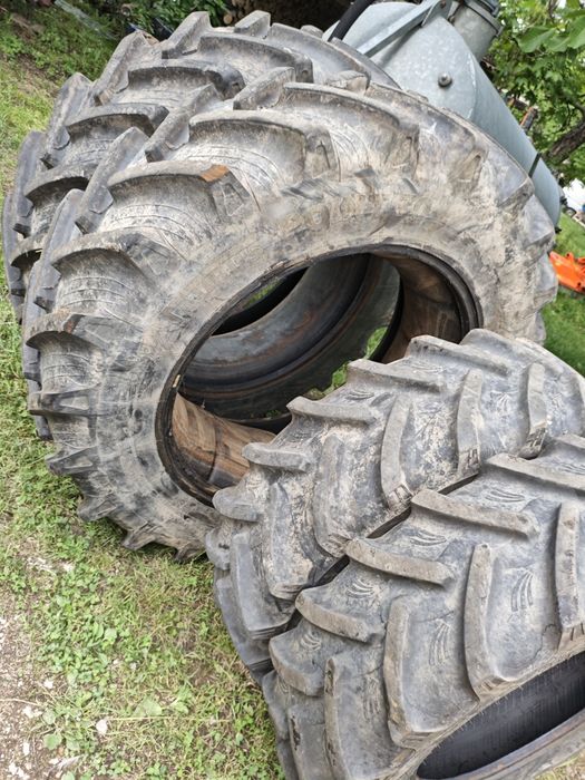 Cauciucuri tractor 380/70R28 și 480/70R38 Taurus