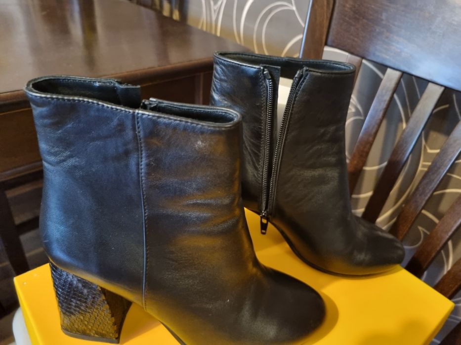 Боти естествена кожа