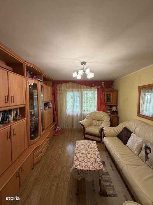 Apartament 3 camere, 2 balcoane, AC si incalzire prin pardoseala.
