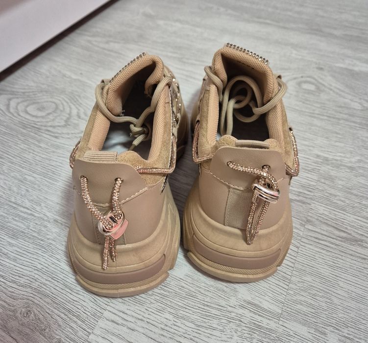 Дамски сникърси в кафяво