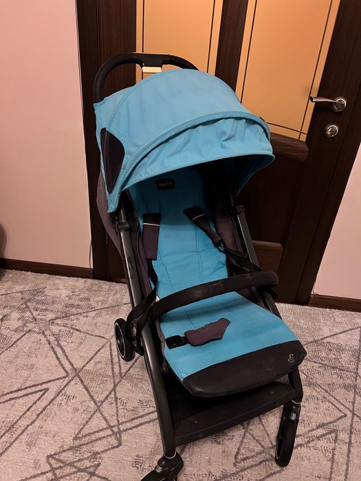 Продам коляску evenflo