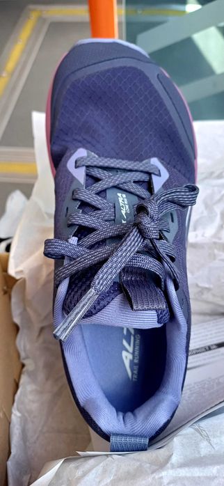Altra Lone Peak 9+ нови 37номер