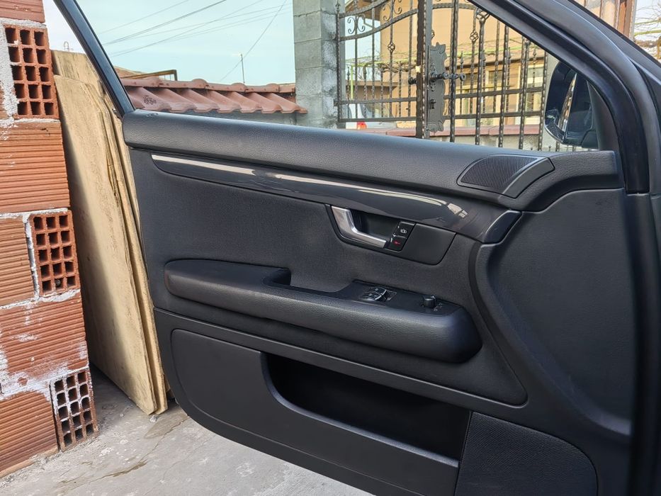 Продава се Ауди А4   2000 евро