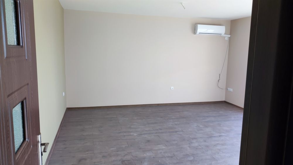 Продава се Тристаен апартамент в Казанлък - 110 кв.м за 1372 €/кв.м - Снимка #15