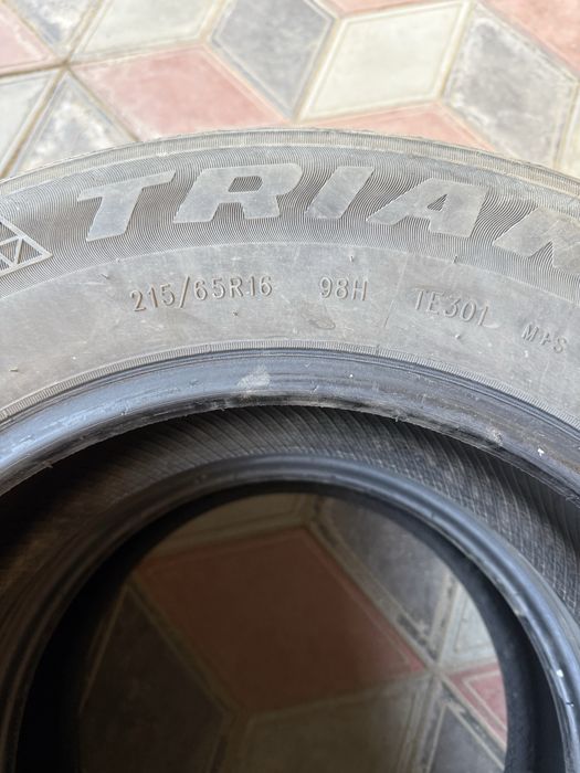 Шины  16/215/65 продам