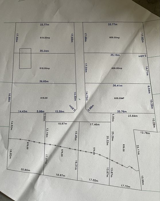 Teren de vânzare Budacu de Jos – 3 parcele, utilități la limită, zonă Raal