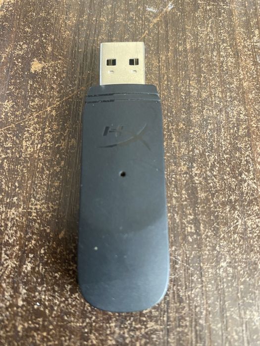 Продам наушники HyperX