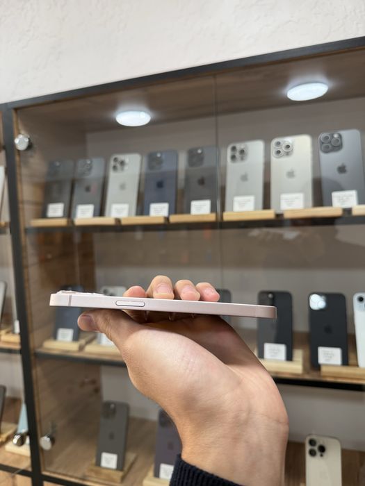 iPhone 13