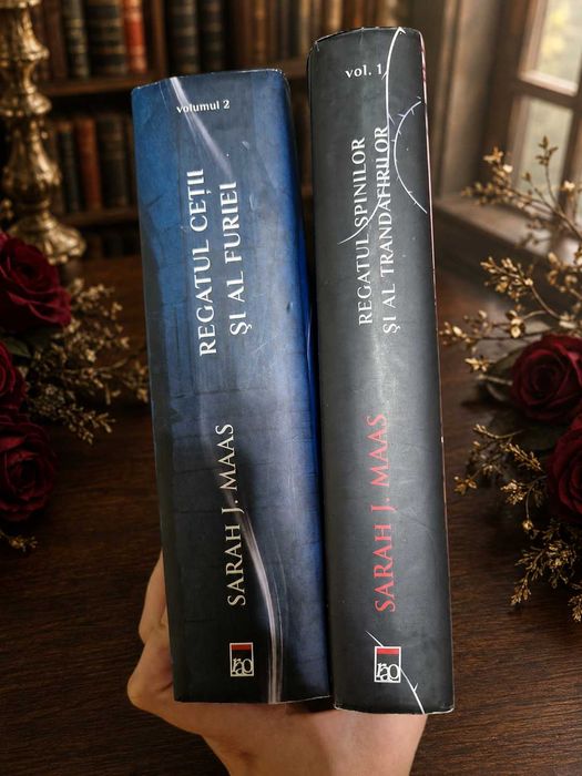 Seria ACOTAR 1-5, volumul 5 e in engleza