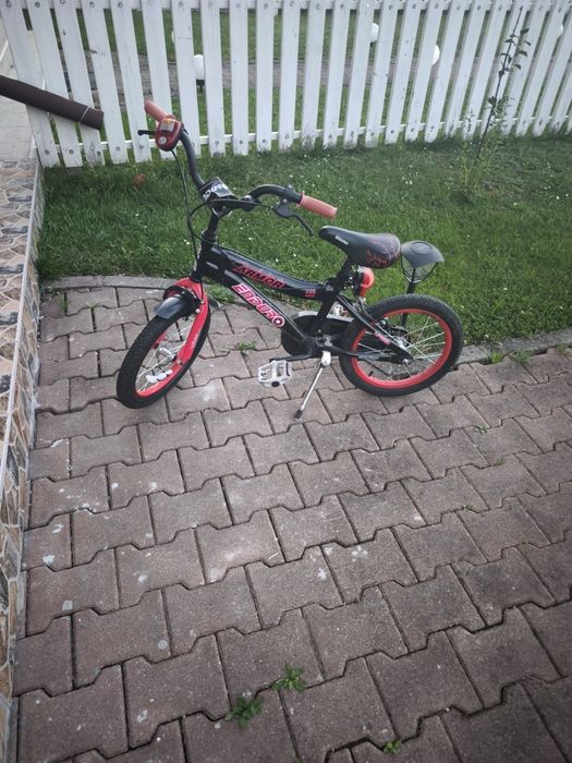 De vânzare bicicleta și mașinuță electrica