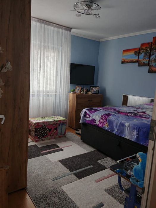 Inchiriez apartament in centrul orasului Balș