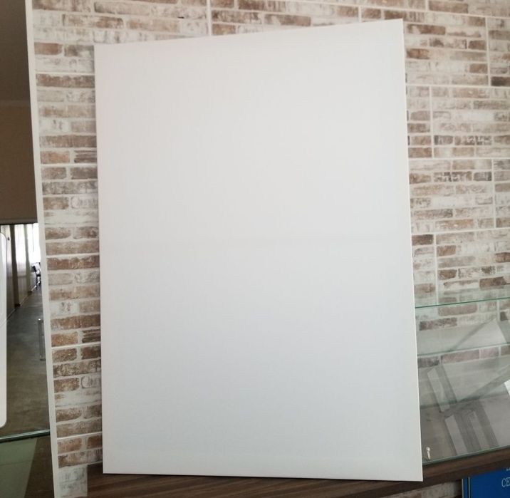 Чистые холсты для художников