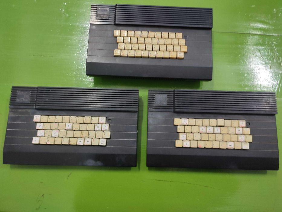 Colectie calculatoare vechi si accesorii