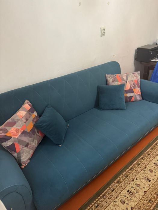 Диван в хорошем состояние