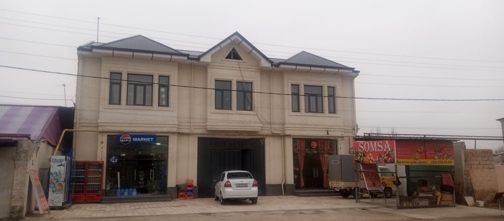 С даётся в аренду помещения 200кв  второй этаж