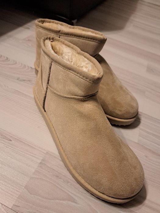 Cizmulițe stil UGG