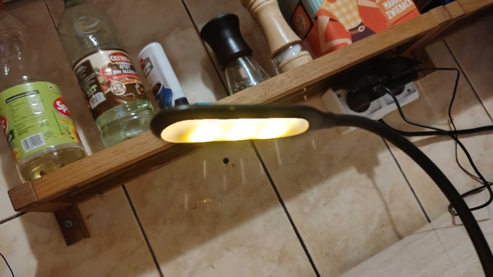 Lampa LED de citit reincarcabila