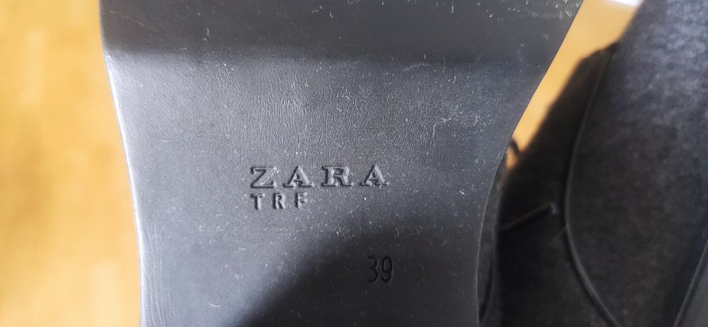 Женские ботинки Zara