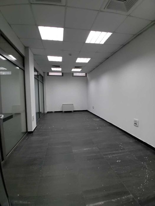 Давам под наем склад в Гео Милев