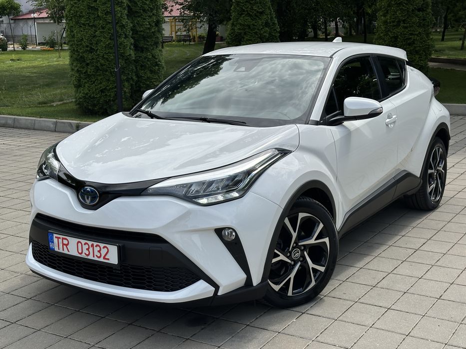 TOYOTA C-HR 2024 — imagine 3