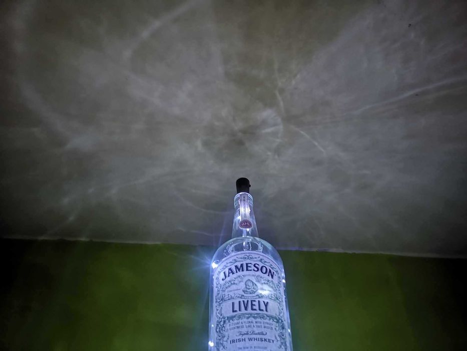 Светещи бутилки за бар, кафе и хотел