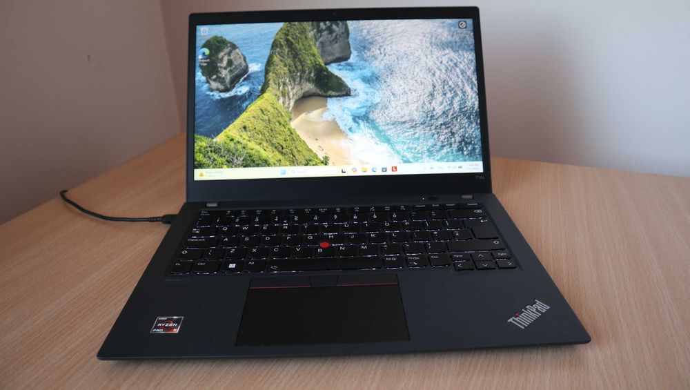 Lenovo ThinkPad T14s 2 Gen / AMD Ryzen 5650U/ SSD 256GB/16GB