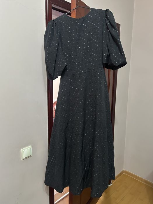 Платье черное,м размер