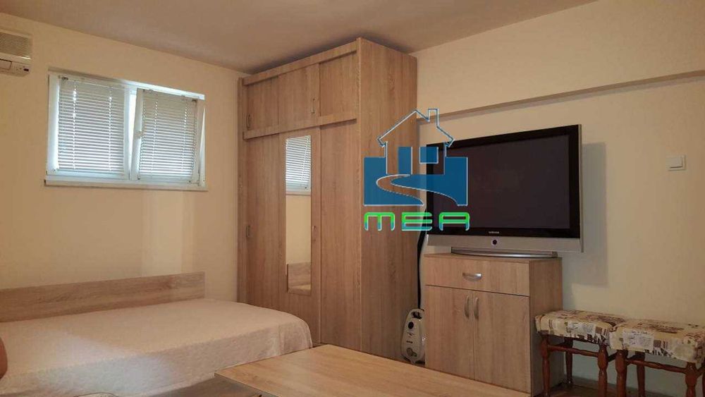 Дава се под наем Едностаен апартамент в Плевен, Сторгозия - 40 кв.м за 193.8 € - Снимка #1