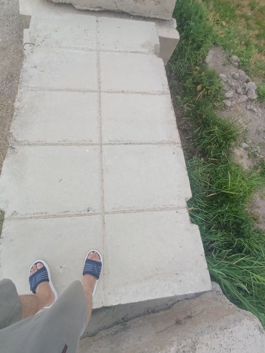 Плита (дорожные) сотилади