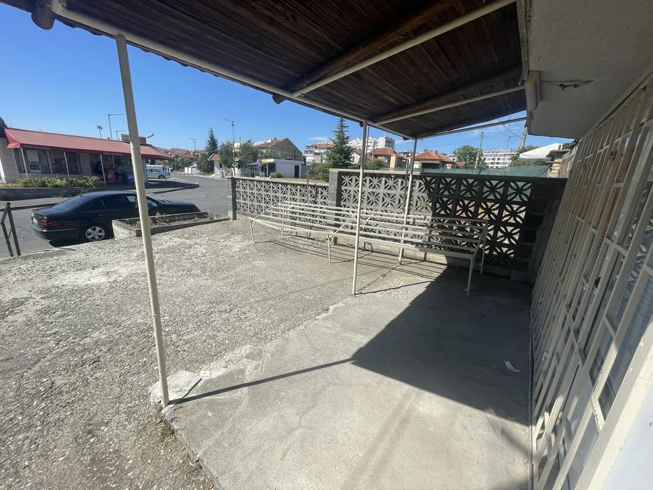 Дава се под наем Магазин в Бургас, Меден рудник - зона Г - 17 кв.м за 165 € - Снимка #2