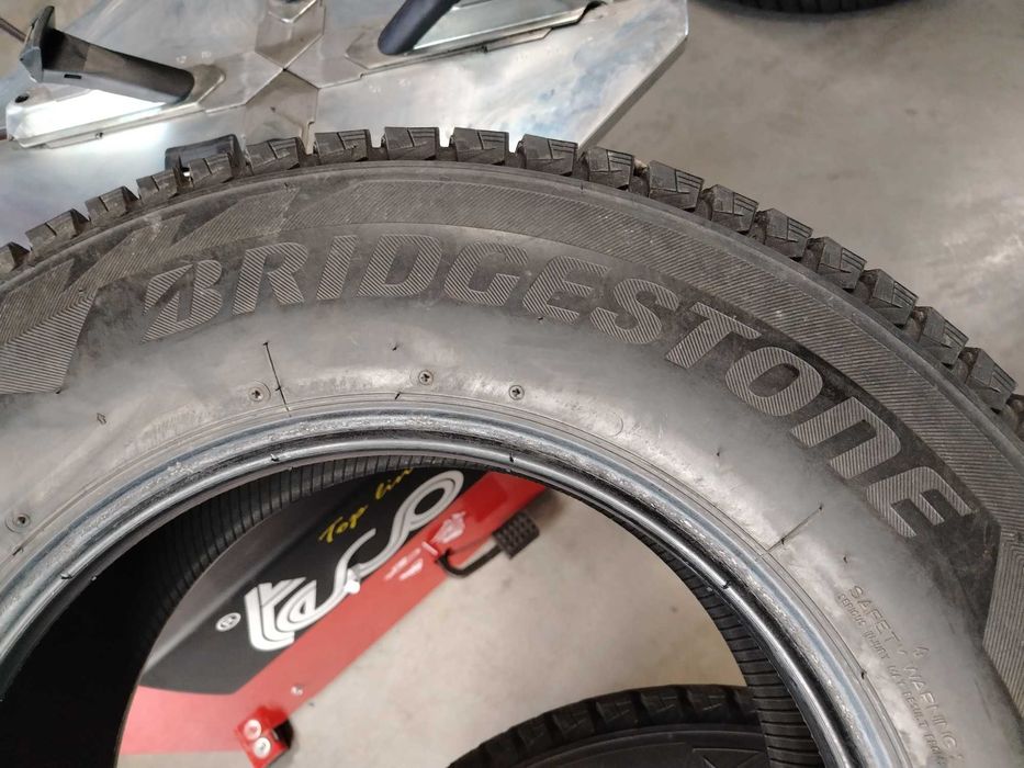 4бр.зимни гуми 195/80/15 Bridgestone