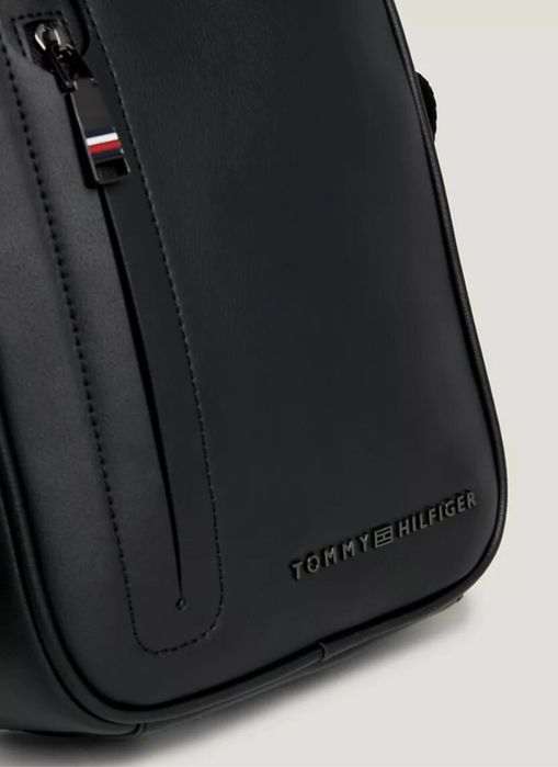Барсетка Tommy Hilfiger оригинал купил 35000т.