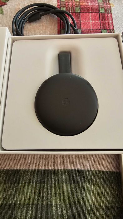 Мултимедиен Плеър Оригинален Google Chromecast 3та генерация пълен комплект