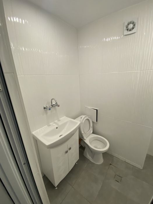 Продава се Тристаен апартамент в Добрич, Строител - 77 кв.м за 457 €/кв.м - Снимка #11