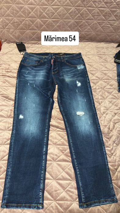 Blugi Dsquared2 multe modele marimi : 44, 48, 50 , 54 livrare oriunde