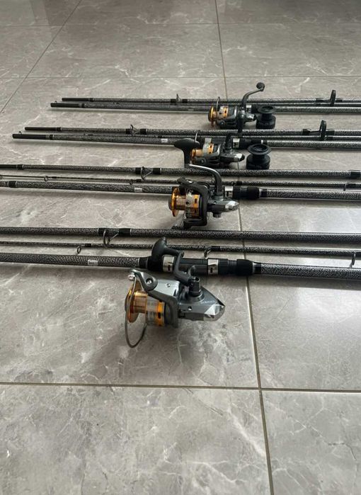 SET 4 Lansete Crap 3.90 4.0Lbs din 3 Tronsoane + 4 Mulinete FL EFB6000