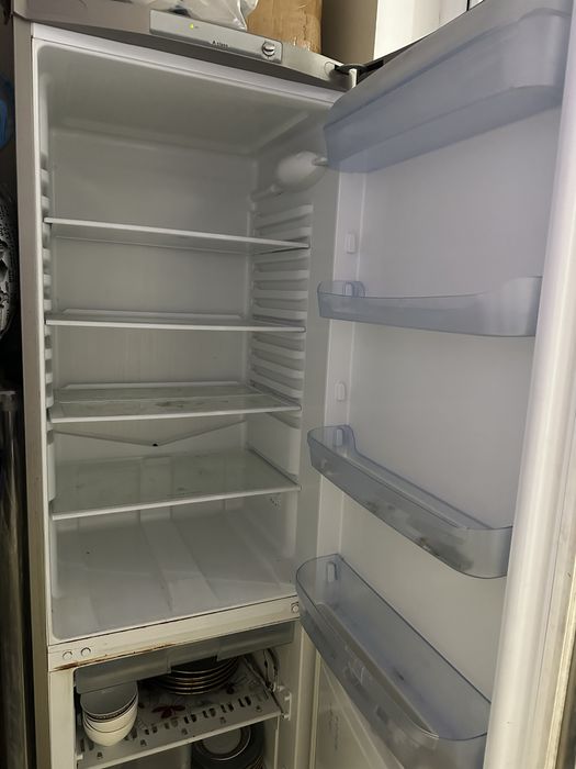 Холодильник продам на запчасти