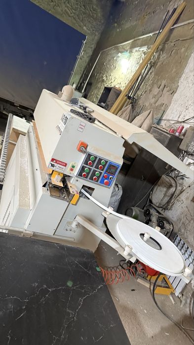 Кромкооблицовочный станок