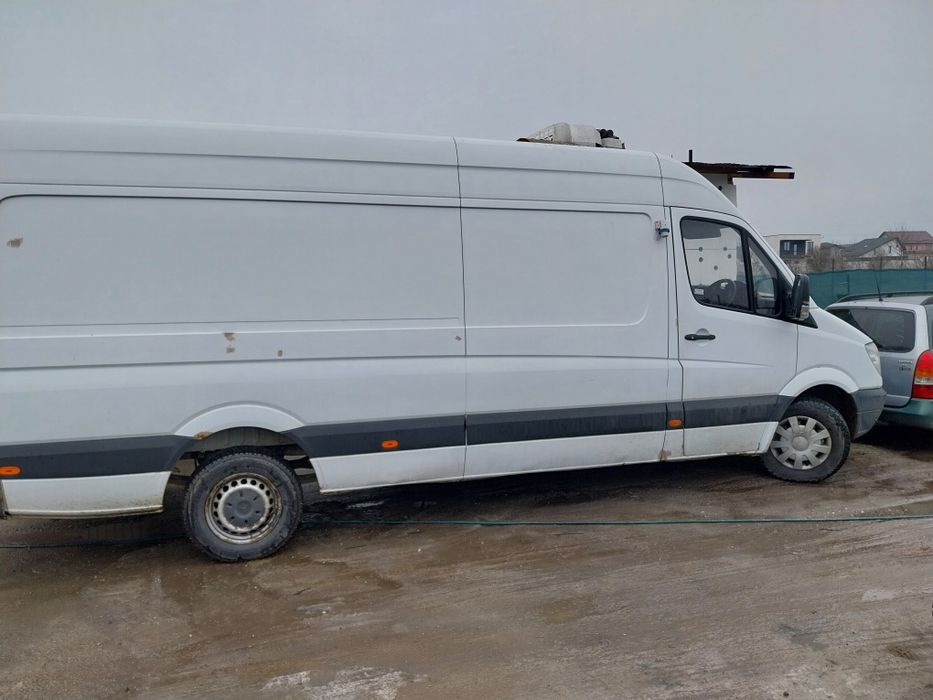 Dezmembrez mercedes