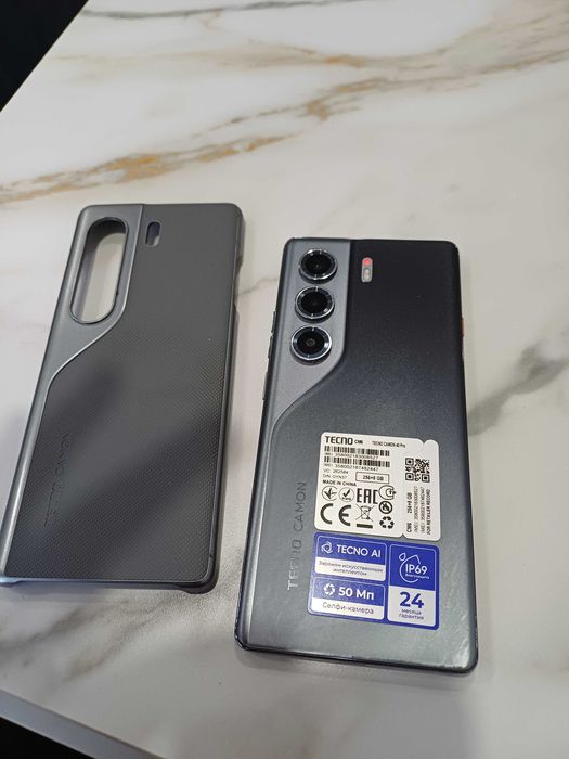 Tecno camon 40 256g