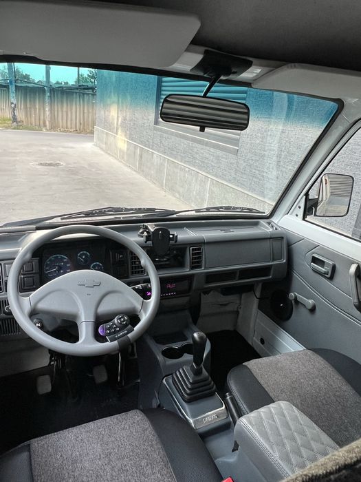 Damas van 2025 oq tayyor yengi moshina
