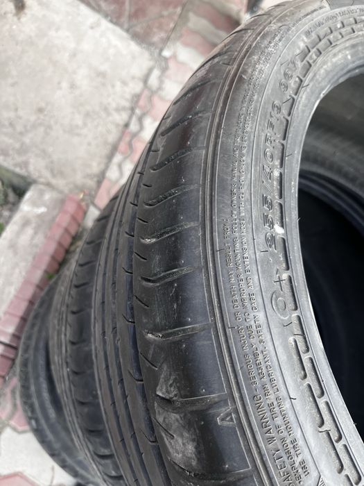 Dunlop 255 40 R19