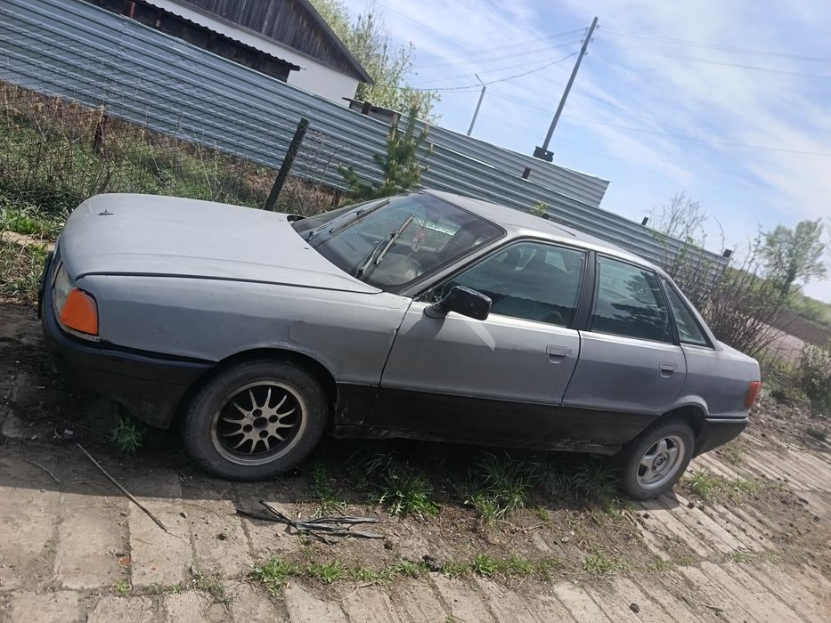 Продам ауди 80 б3 не дорого