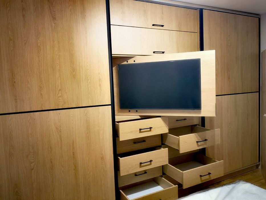 Мебели по поръчка